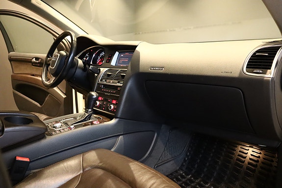 Audi Q7 14 of 30