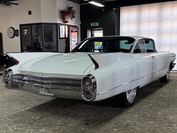 Cadillac Deville 15 of 30