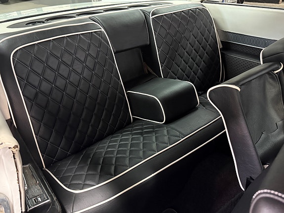 Cadillac Deville 22 of 30