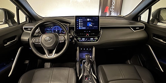 Toyota Corolla Cross 11 of 28