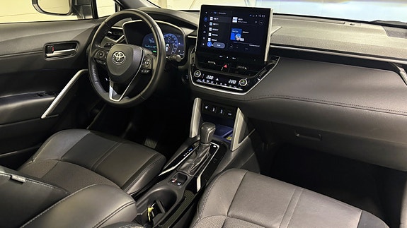 Toyota Corolla Cross 10 of 28