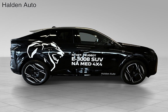 Peugeot e-3008 4 of 5