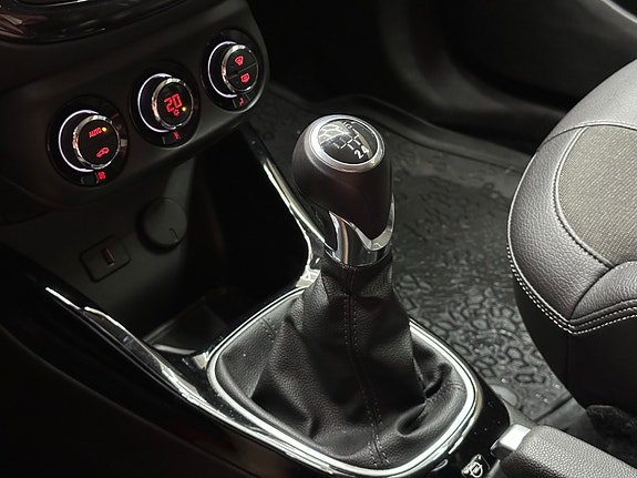 Opel ADAM 22 of 30