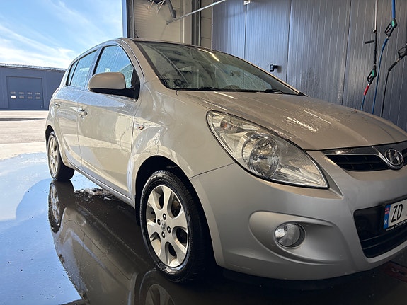 Hyundai i20 3 of 5