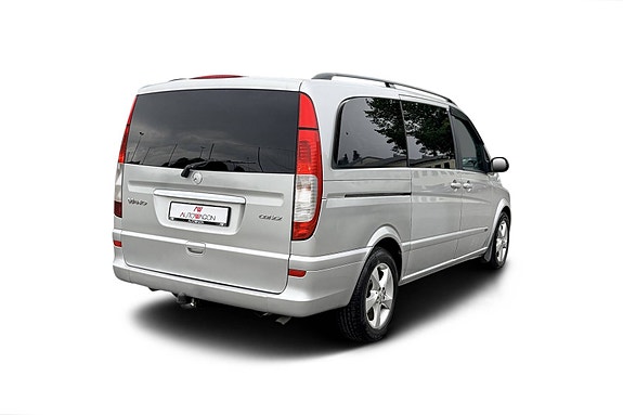 Mercedes-Benz Viano 4 of 30
