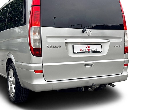 Mercedes-Benz Viano 11 of 30