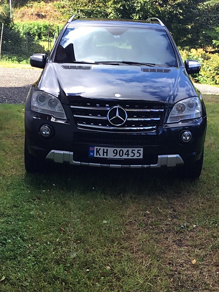 Mercedes-Benz ML320 26 of 26