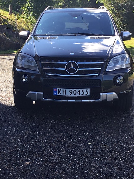 Mercedes-Benz ML320 19 of 26