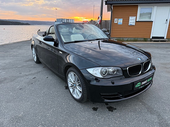 BMW 118i 4 of 5