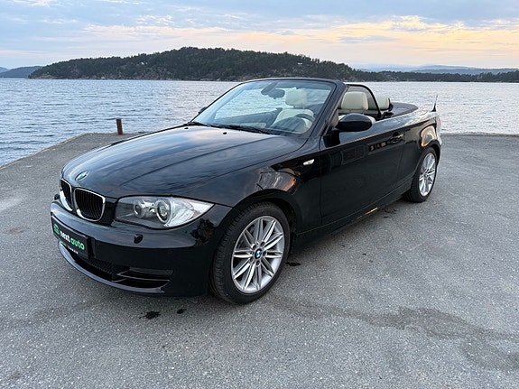 BMW 118i 2 of 5