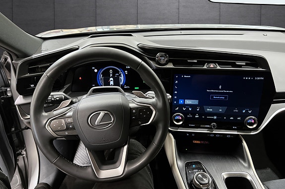 Lexus RZ450e 12 of 22