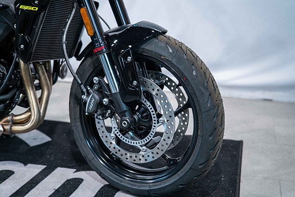 Triumph Trident 660 NYHET med quickshifter, cruisecontrol + varmeholker og salveske 4 of 5
