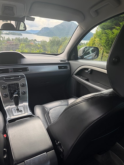 Volvo XC70 12 of 20