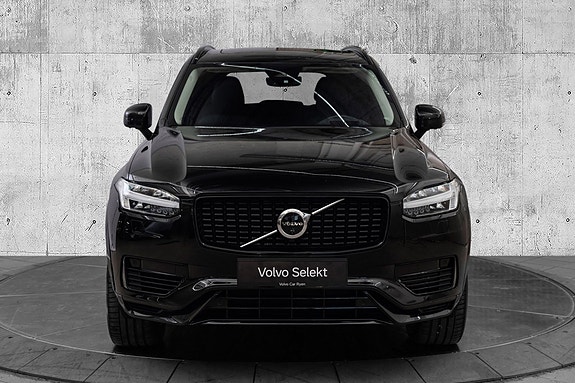 Volvo XC90 4 of 5