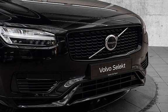 Volvo XC90 3 of 5