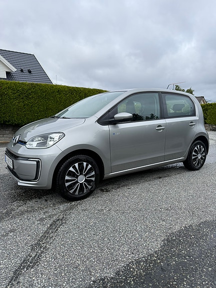 Volkswagen e-Up! 4 of 5
