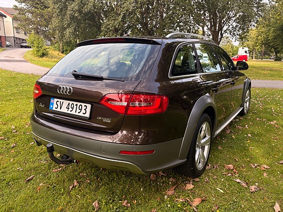 Audi A4 allroad 5 of 5