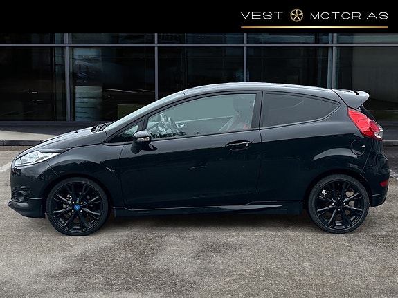Ford Fiesta 4 of 5