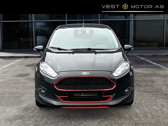 Ford Fiesta 2 of 5