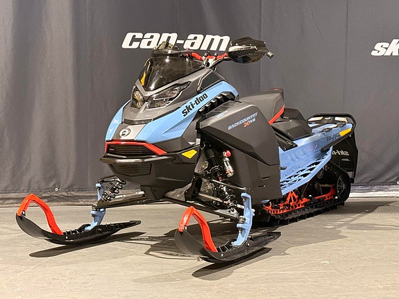 Ski-doo Backcountry X-RS 850 E-TEC *10,25"HUB/KYB PRO/LED++* 2 of 24