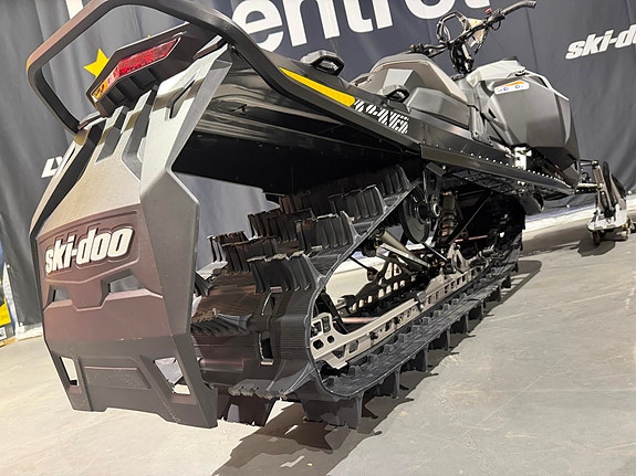 Ski-doo Summit Adrenaline 146 850 E-TEC *tMotionX/LED-lys/KYB++* 11 of 19