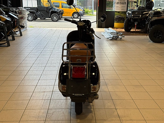 Vespa PX125 2T – Kun 72 km – Fremstår som NY – Samlerobjekt! 4 of 30