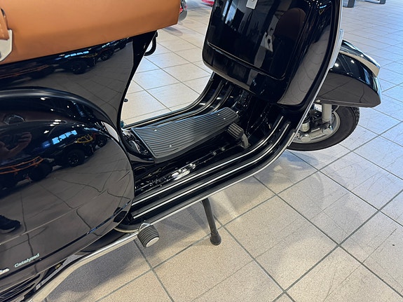 Vespa PX125 2T – Kun 72 km – Fremstår som NY – Samlerobjekt! 15 of 30