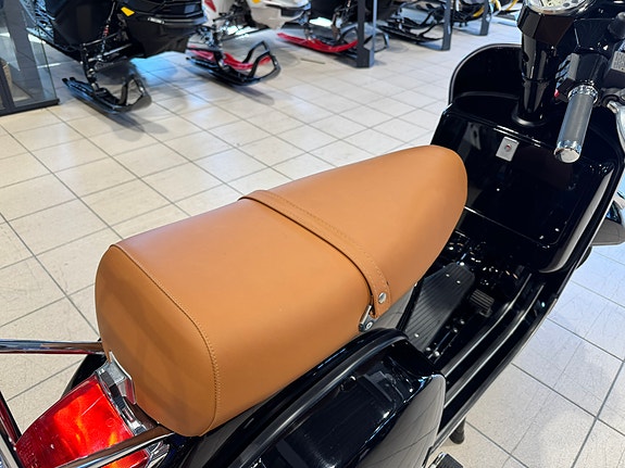 Vespa PX125 2T – Kun 72 km – Fremstår som NY – Samlerobjekt! 10 of 30