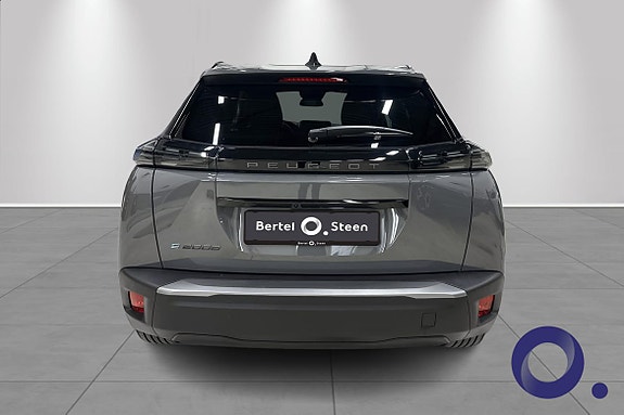 Peugeot e-2008 4 of 18