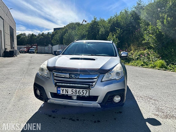 Subaru Outback 3 of 5