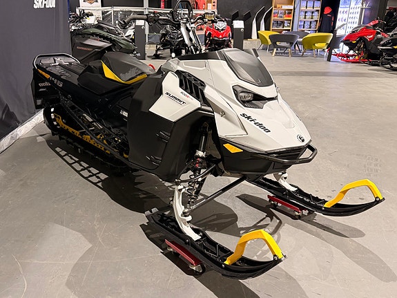 Ski-doo Summit Adrenaline 600R E-TEC *SOM NY/ISRIVERE/AVT.SKVETTLAPP* 5 of 21