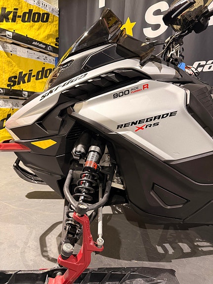 Ski-doo Renegade X-RS 900 ACE TURBO R *SMART SHOX/LED LYS/10,25" HUB* 17 of 23