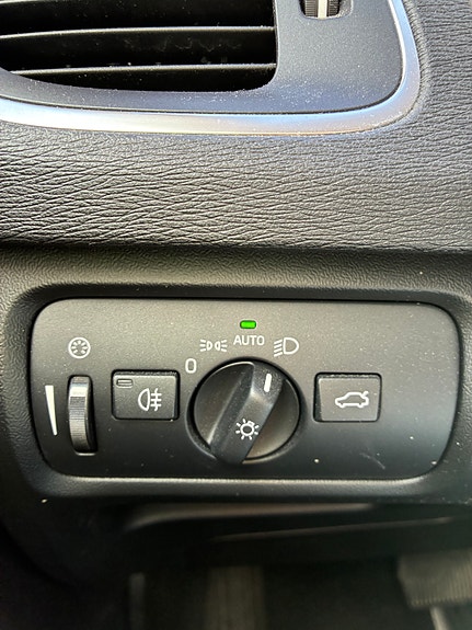 Volvo V40 21 of 28