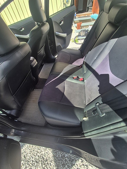 Toyota Prius Plug-in Hybrid 20 of 30