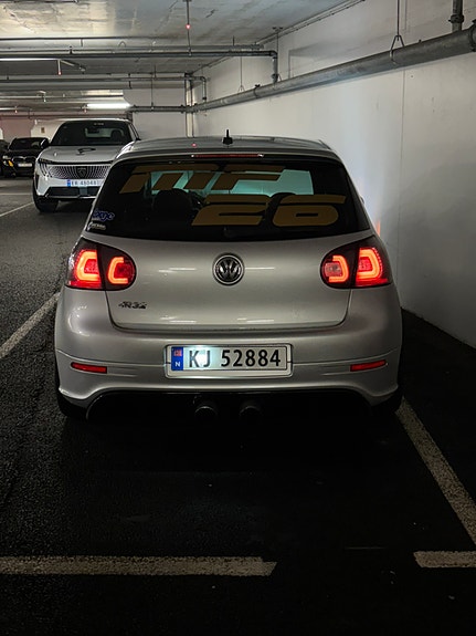 Volkswagen Golf V 14 of 30