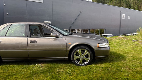 Cadillac Seville STS 8 of 30