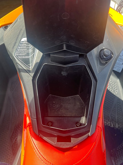 Seadoo Spark trixx 2up + Dock og Henger 7 of 16