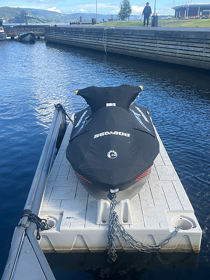 Seadoo Spark trixx 2up + Dock og Henger 8 of 16