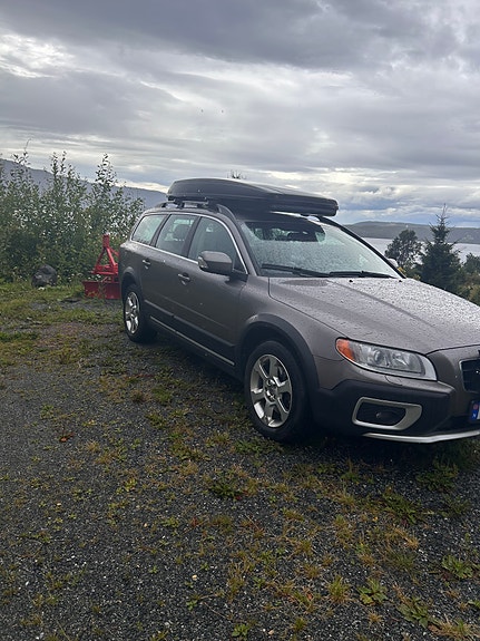 Volvo XC70 4 of 5