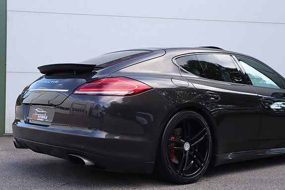 Porsche Panamera 4 19 of 30