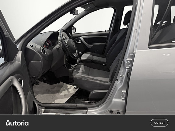 Dacia Duster 5 of 15