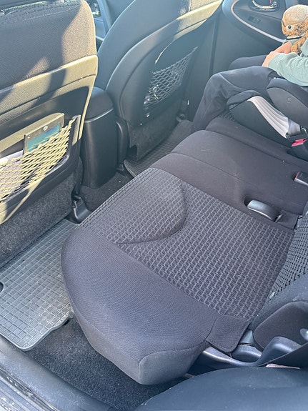 Toyota RAV4 9 of 11
