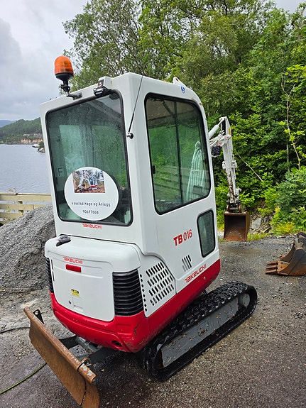 Takeuchi Tb016 9 of 11