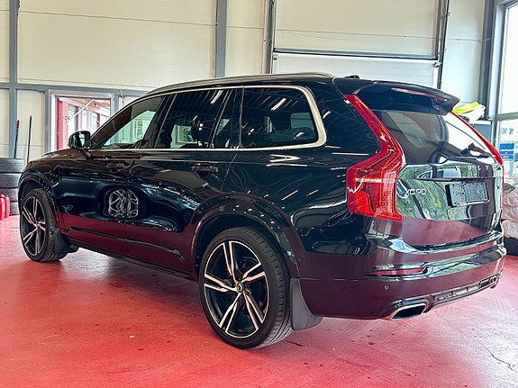 Volvo XC90 6 of 30