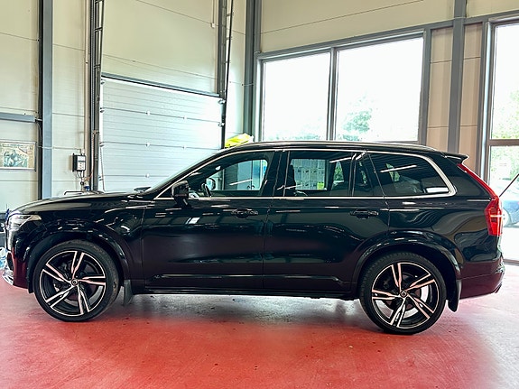 Volvo XC90 7 of 30