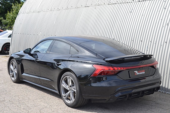 Audi e-tron GT 5 of 30