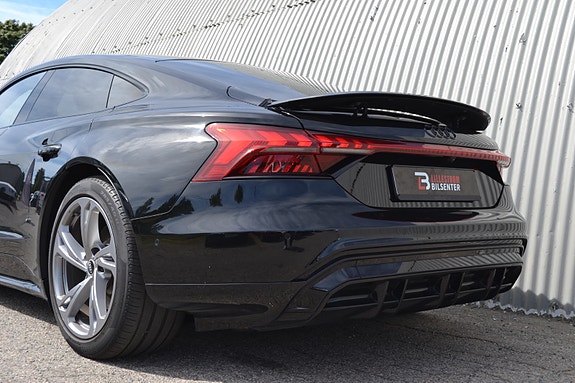 Audi e-tron GT 7 of 30