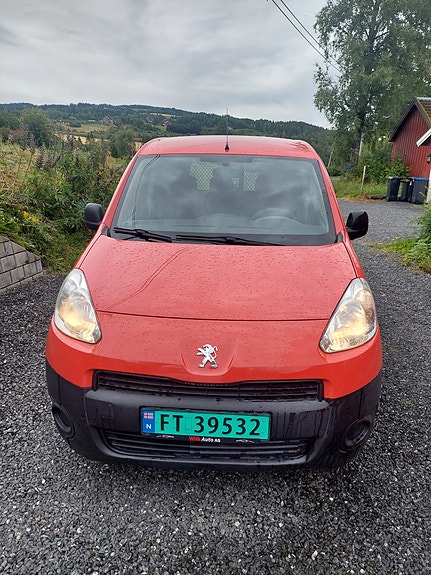 Peugeot Partner 2 of 15