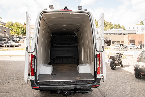 Mercedes-Benz Sprinter 516 13 of 30