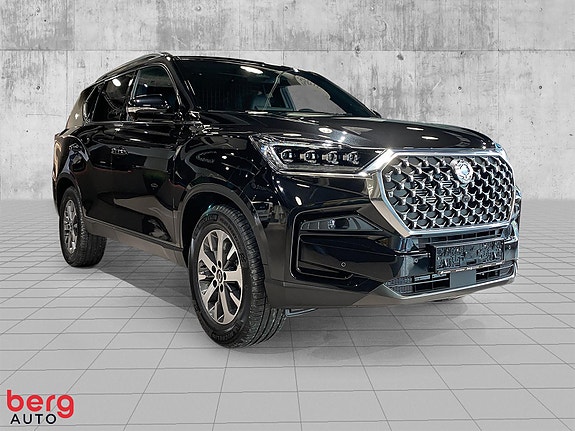 KGM Rexton 2 of 18